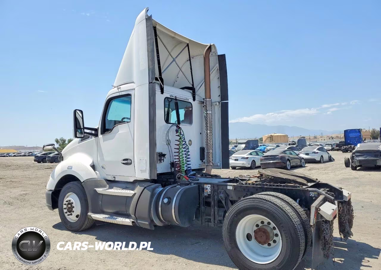 2016 Kenworth T680 Semi Truck VIN:1XKYA48X7GJ124851 - 3