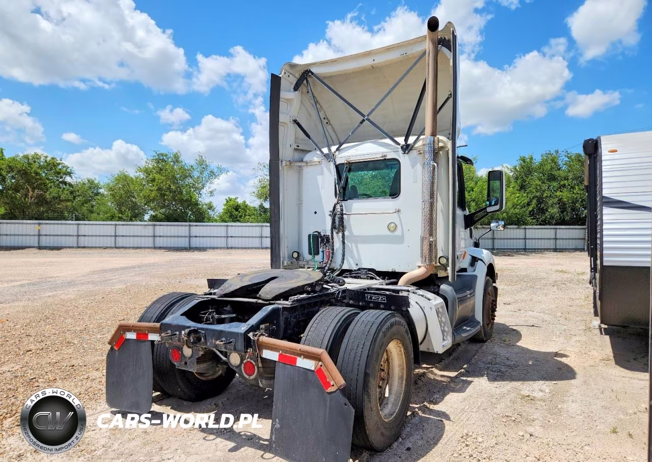 2018 Peterbilt 579 Semi Truck VIN:1XPBA48X0JD477891 - 4