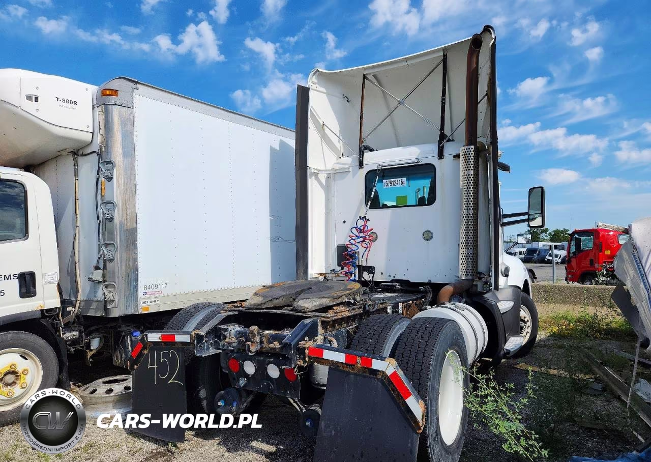 2016 Kenworth T680 Semi Truck VIN:1XKYA48X1GJ119144 - 4