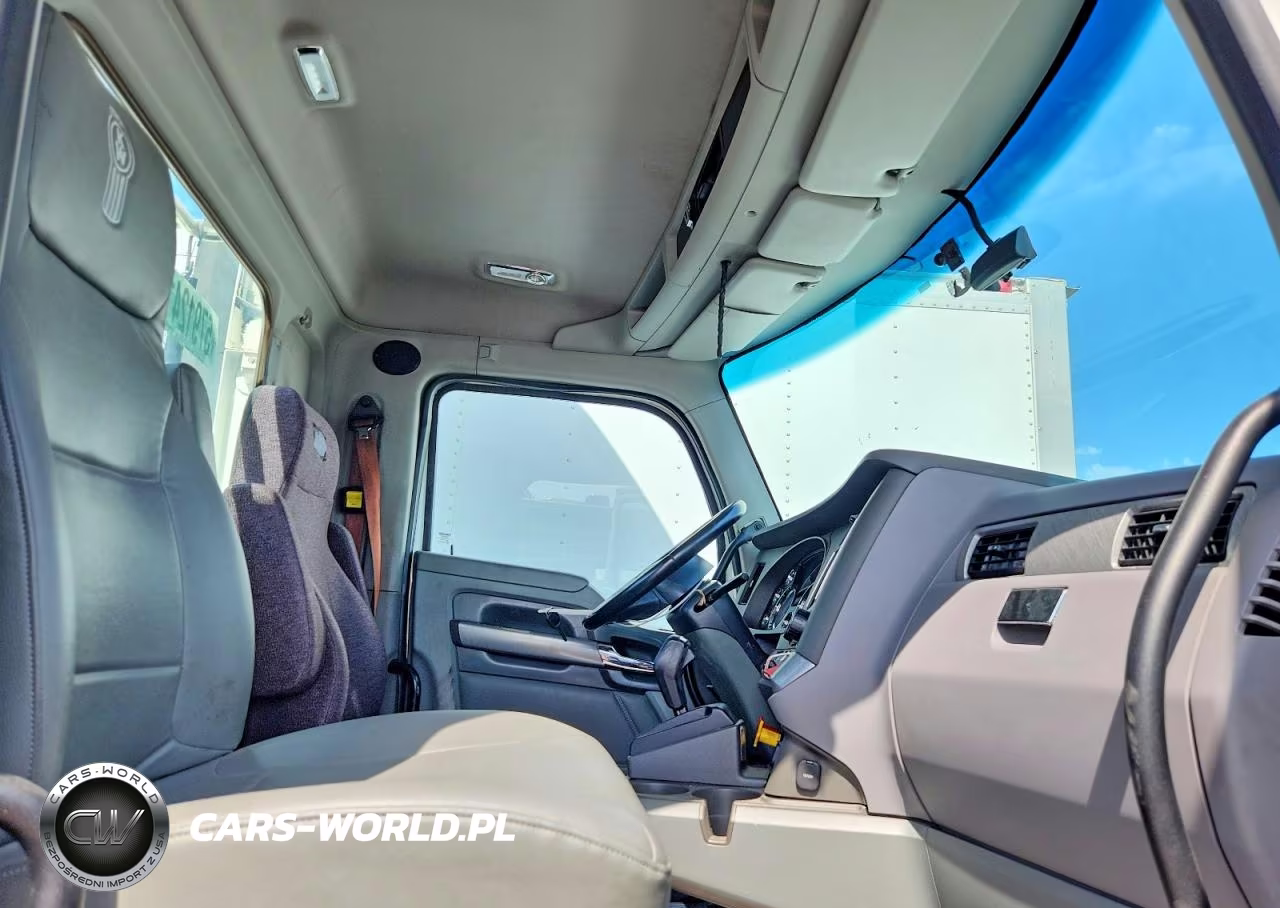 2016 Kenworth T680 Semi Truck VIN:1XKYA48X1GJ119144 - 5