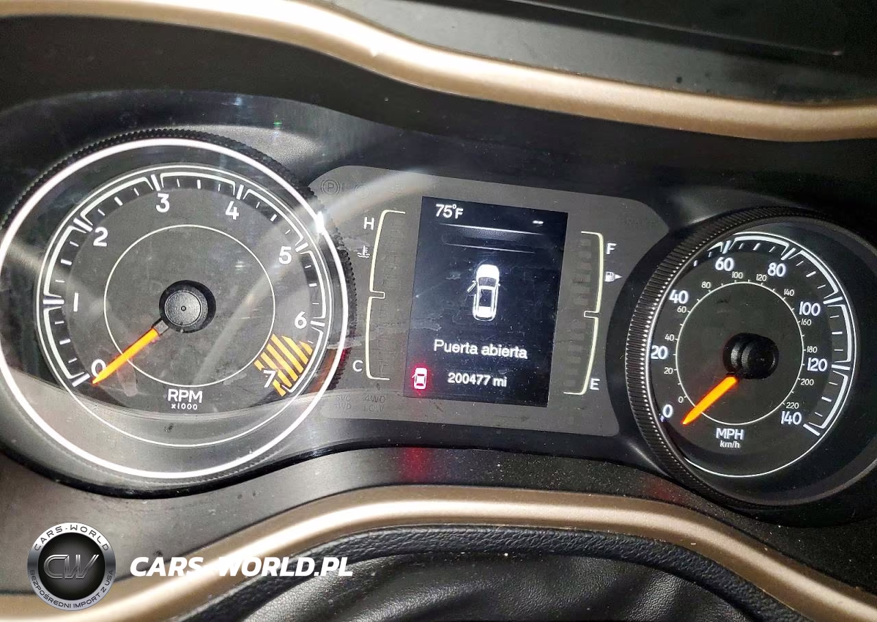2015 Jeep Cherokee Sport VIN:1C4PJLAB9FW596700 - 9