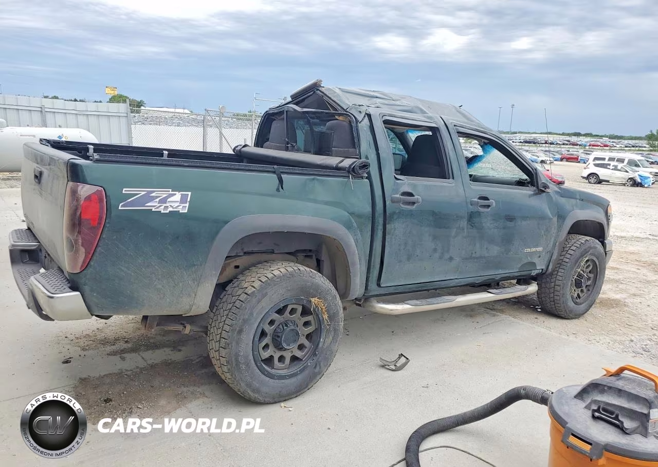 2005 Chevrolet Colorado VIN:1GCDT136758141459 - 3