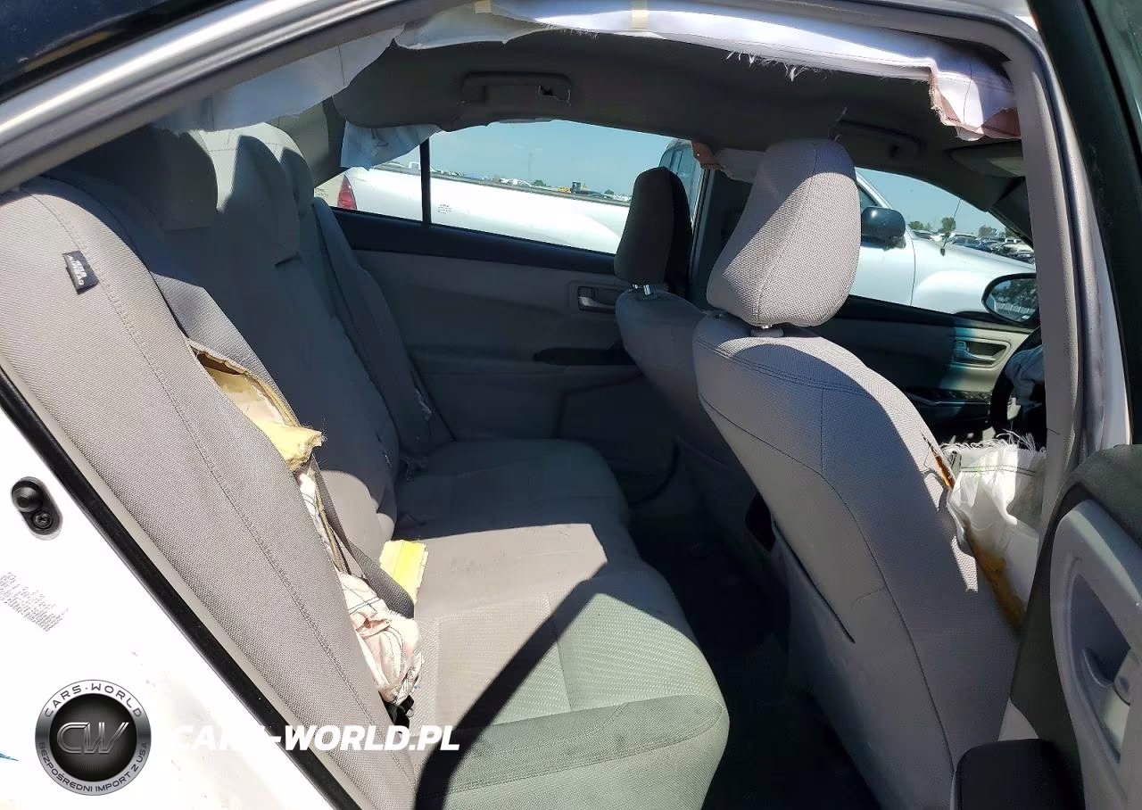 2015 Toyota Camry Le VIN:4T4BF1FK8FR490549 - 10