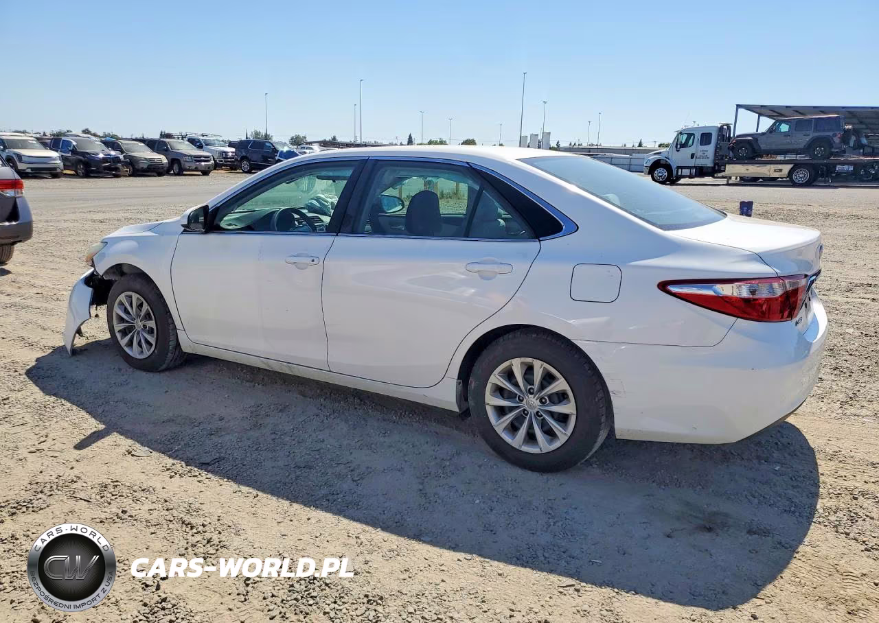 2015 Toyota Camry Le VIN:4T4BF1FK8FR490549 - 2