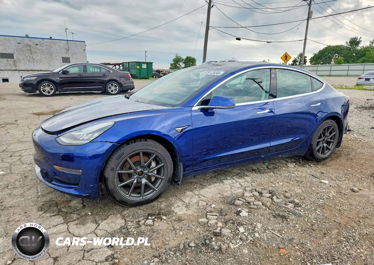 2020 Tesla Model 3 – zdjęcie 1 z 13