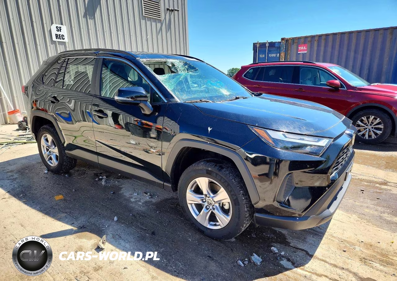 2023 Toyota Rav4 Xle VIN:2T3P1RFV0PW358160 - 4