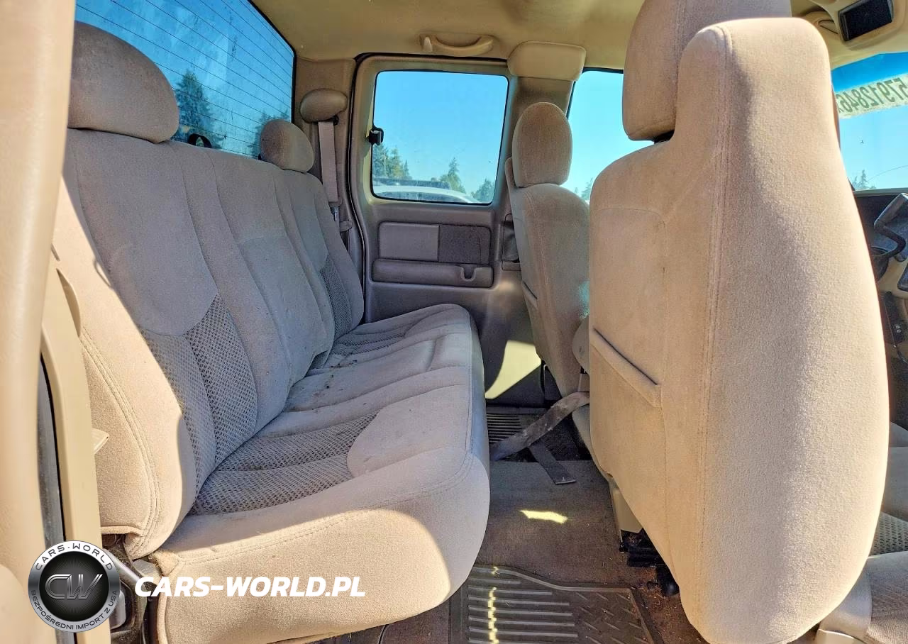 2003 Chevrolet Silverado C1500 VIN:2GCEC19V731322242 - 10