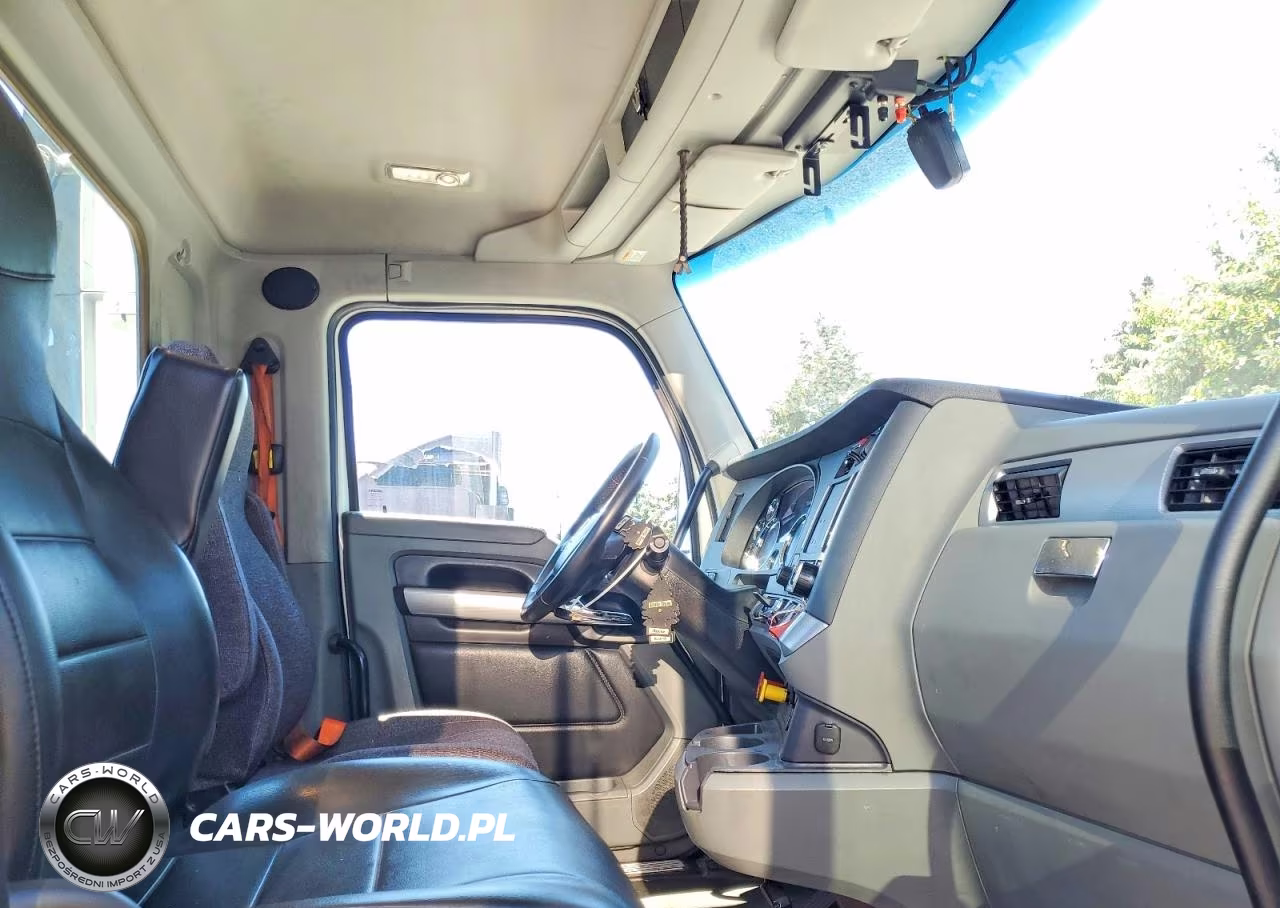 2020 Kenworth T680 Semi Truck VIN:1XKYA48X9LJ393279 - 5