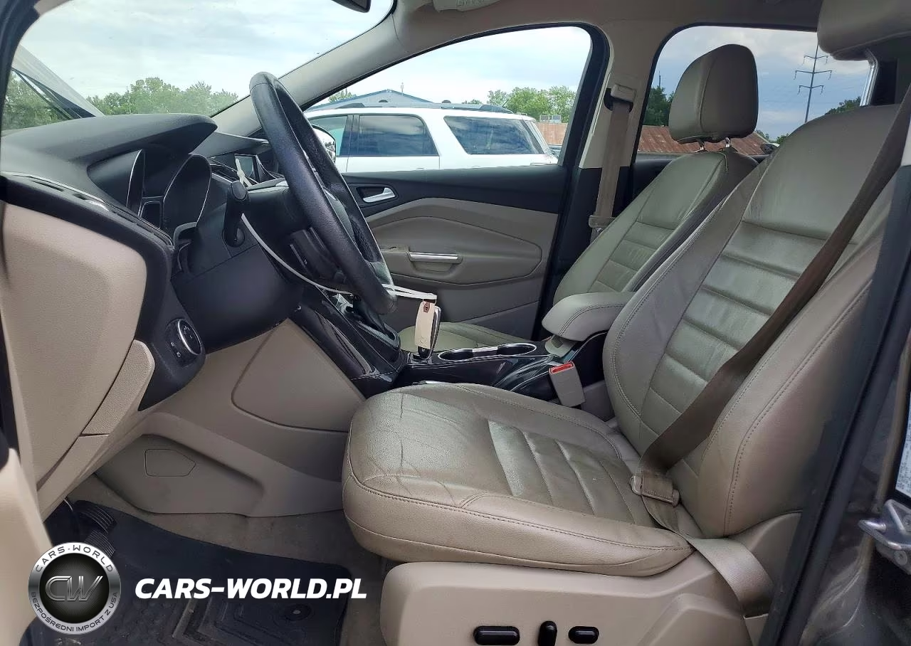 2016 Ford Escape Titanium VIN:1FMCU9J9XGUA36604 - 7