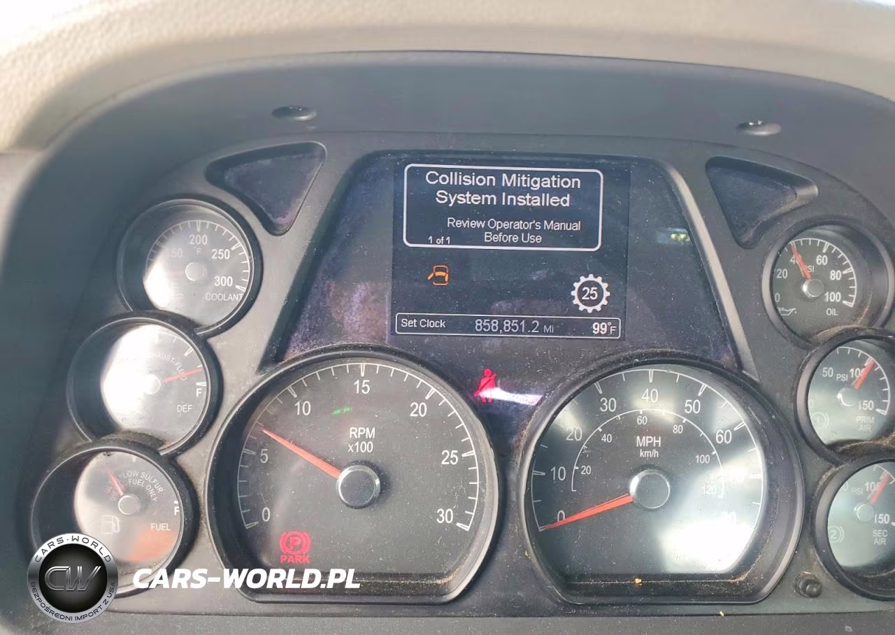 2018 Peterbilt 579 Semi Truck VIN:1XPBA48X4JD478137 - 8