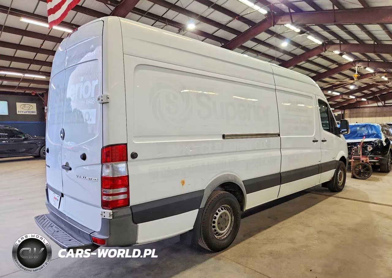 2016 Mercedes-Benz Sprinter 2500 VIN:WD3PE8CD9GP184136 - 3
