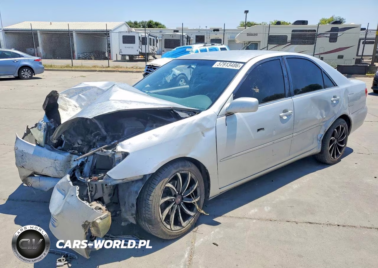 2005 Toyota Camry Le