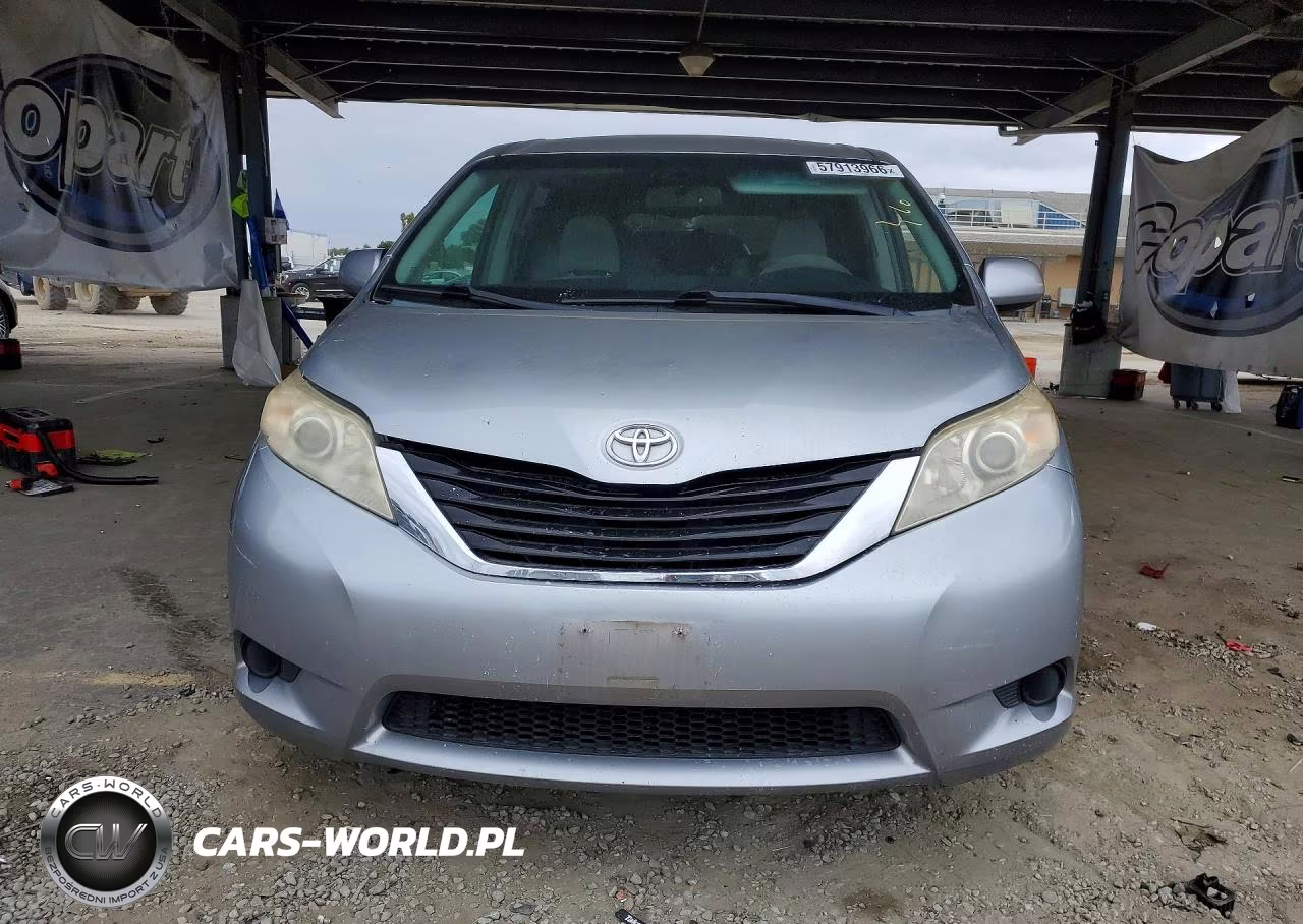 2011 Toyota Sienna Le 8-Passenger VIN:5TDKK3DC0BS050695 - 5
