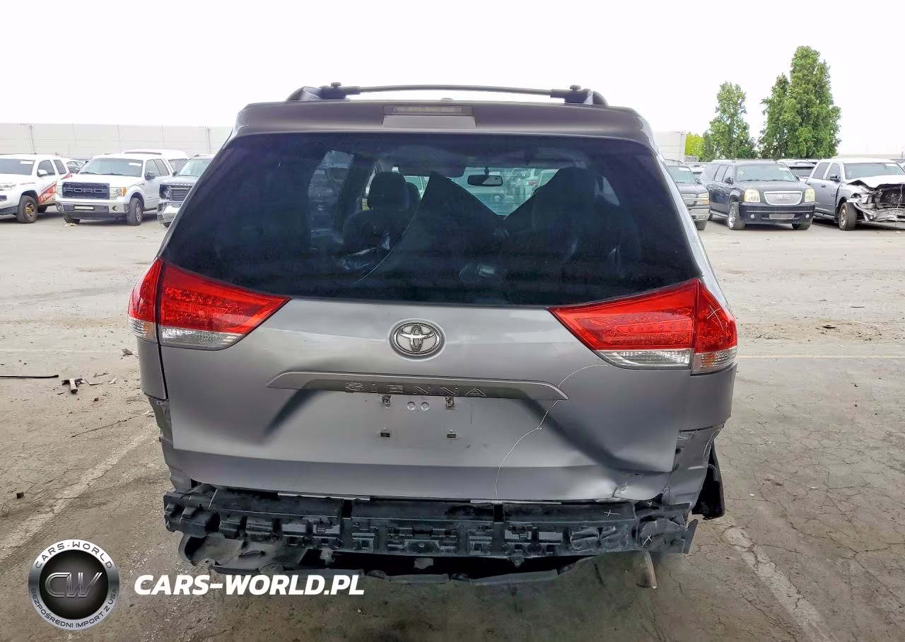 2011 Toyota Sienna Le 8-Passenger VIN:5TDKK3DC0BS050695 - 6