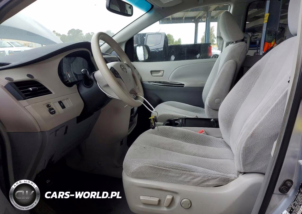 2011 Toyota Sienna Le 8-Passenger VIN:5TDKK3DC0BS050695 - 7