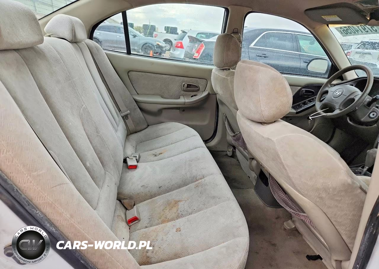 2005 Hyundai Elantra Gls VIN:KMHDN46D45U108864 - 10