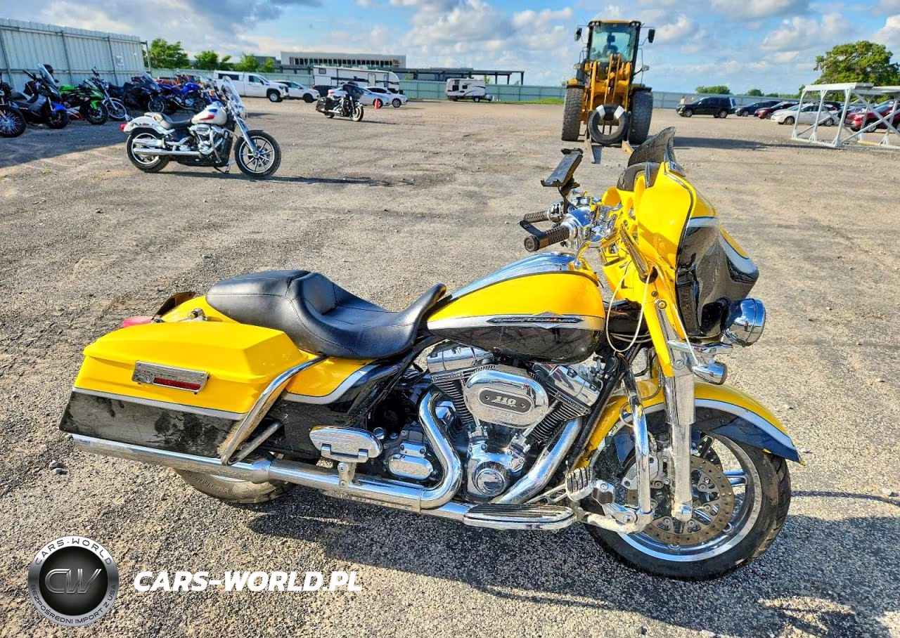 2012 Harley Davidson Flhtcuse7 Cvo Ultra Classic Electra Glide – zdjęcie 1 z 9