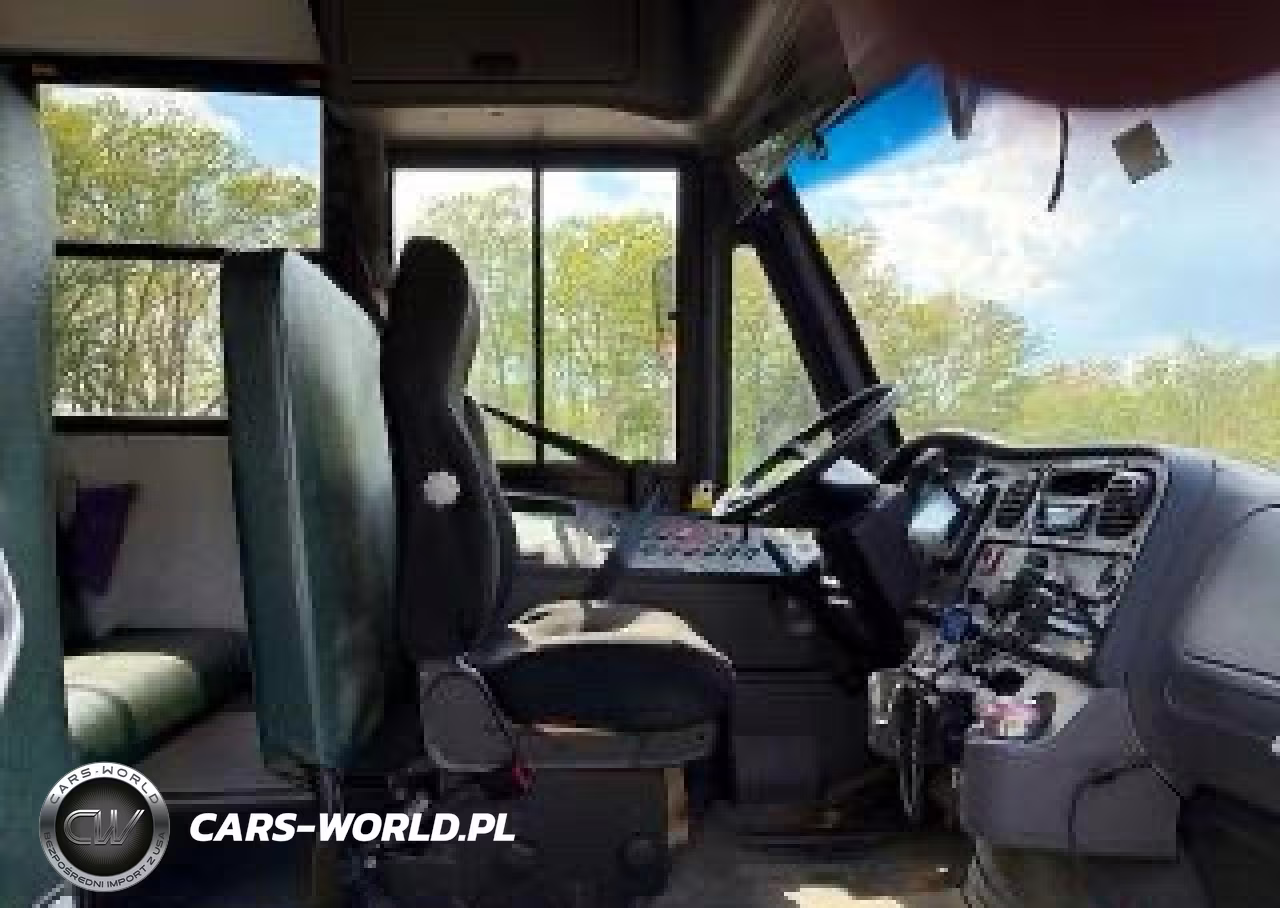 2015 Freightliner Chassis B2B VIN:4UZABPDU9FCGL9813 - 5