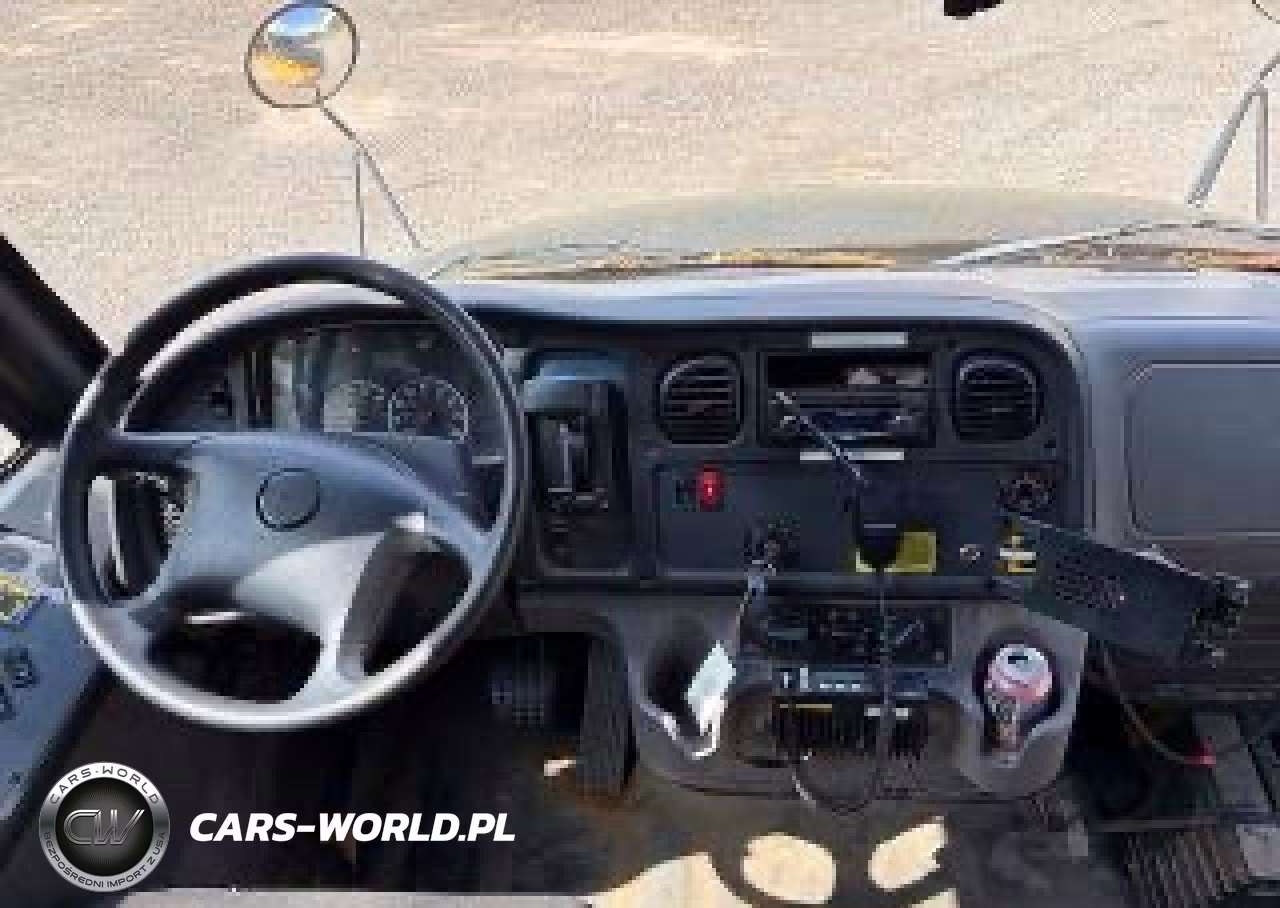 2015 Freightliner Chassis B2B VIN:4UZABPDU9FCGL9813 - 9