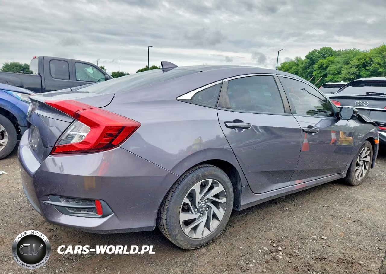 2018 Honda Civic Ex VIN:2HGFC2F72JH550638 - 3