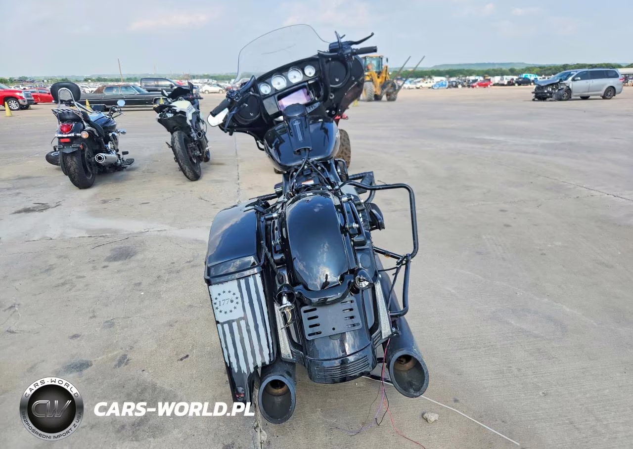 2020 Harley Davidson Flhx VIN:1HD1KBC10LB620224 - 4