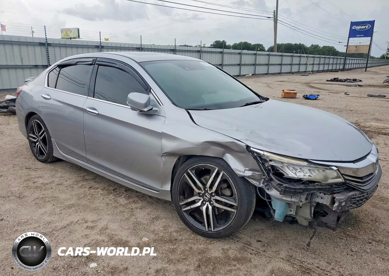 2017 Honda Accord Touring VIN:1HGCR3F91HA016838 - 4