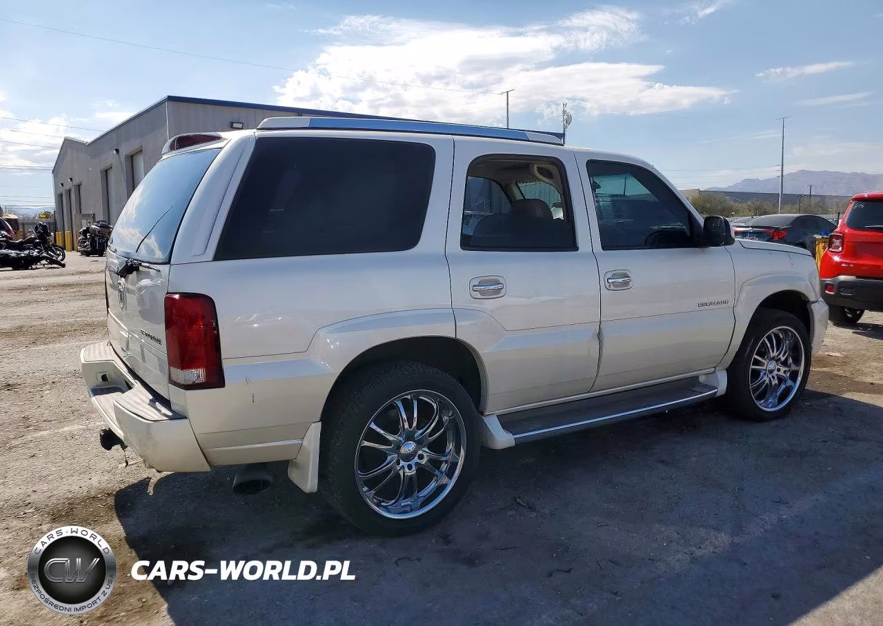 2002 Cadillac Escalade Luxury VIN:1GYEK63N22R111748 - 3