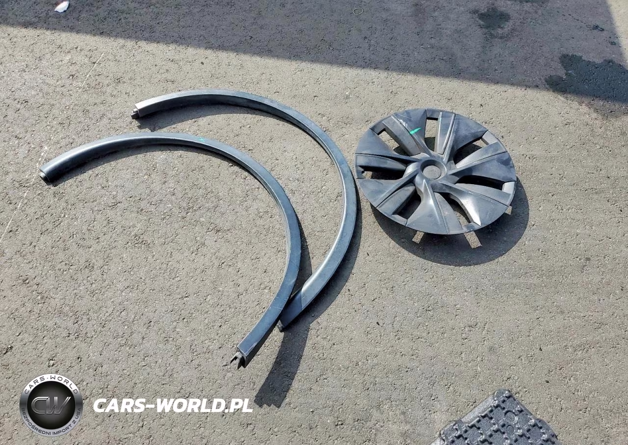 2021 Tesla Model Y VIN:5YJYGDEE6MF094550 - 12