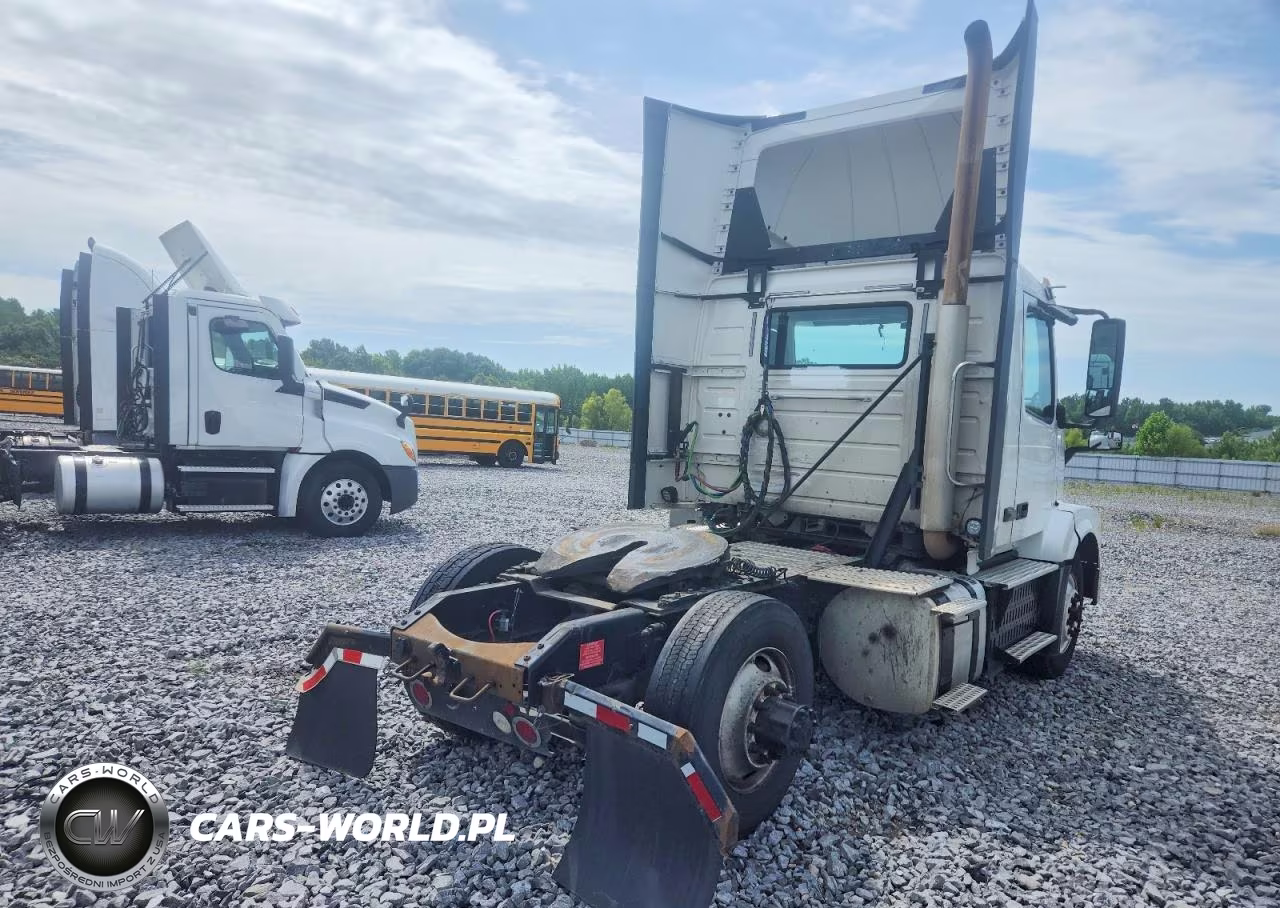 2017 Volvo Vnl Semi Truck VIN:4V4N39TG6HN988088 - 4