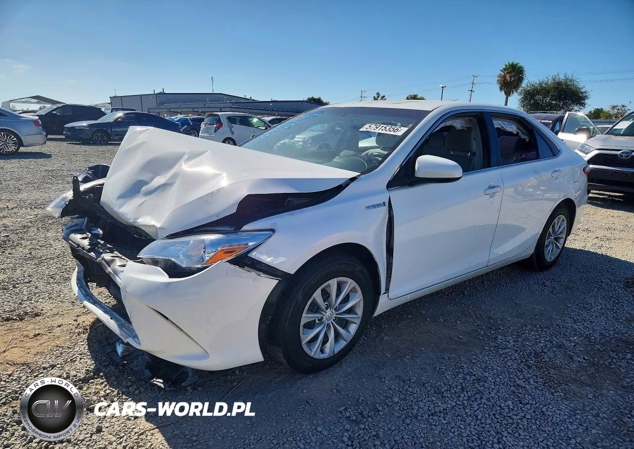 2016 Toyota Camry Hybrid Le