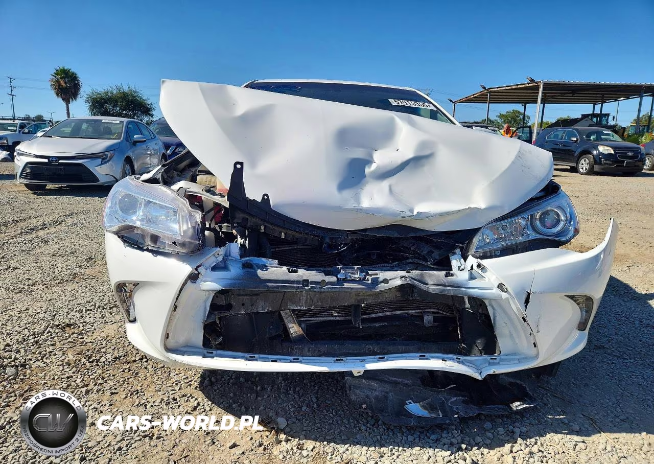 2016 Toyota Camry Hybrid Le VIN:4T1BD1FK4GU190539 - 5