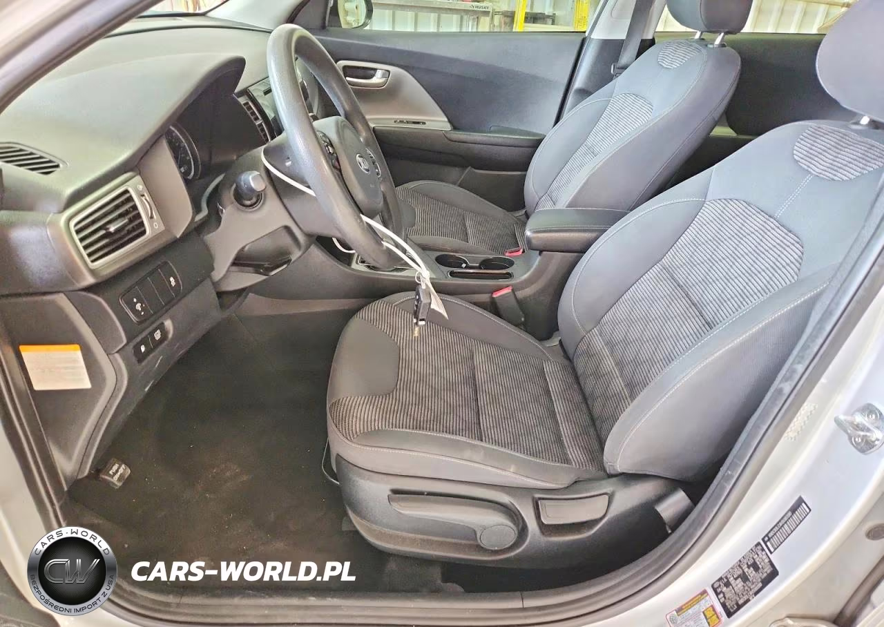 2017 Kia Niro Fe VIN:KNDCB3LC4H5080190 - 7