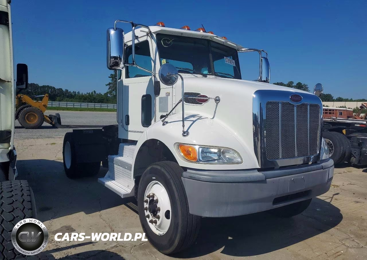 2017 Peterbilt 348 Semi Truck – zdjęcie 1 z 10