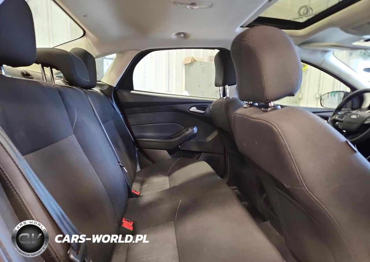 2017 Ford Focus Sel VIN:1FADP3H29HL221052 - 10
