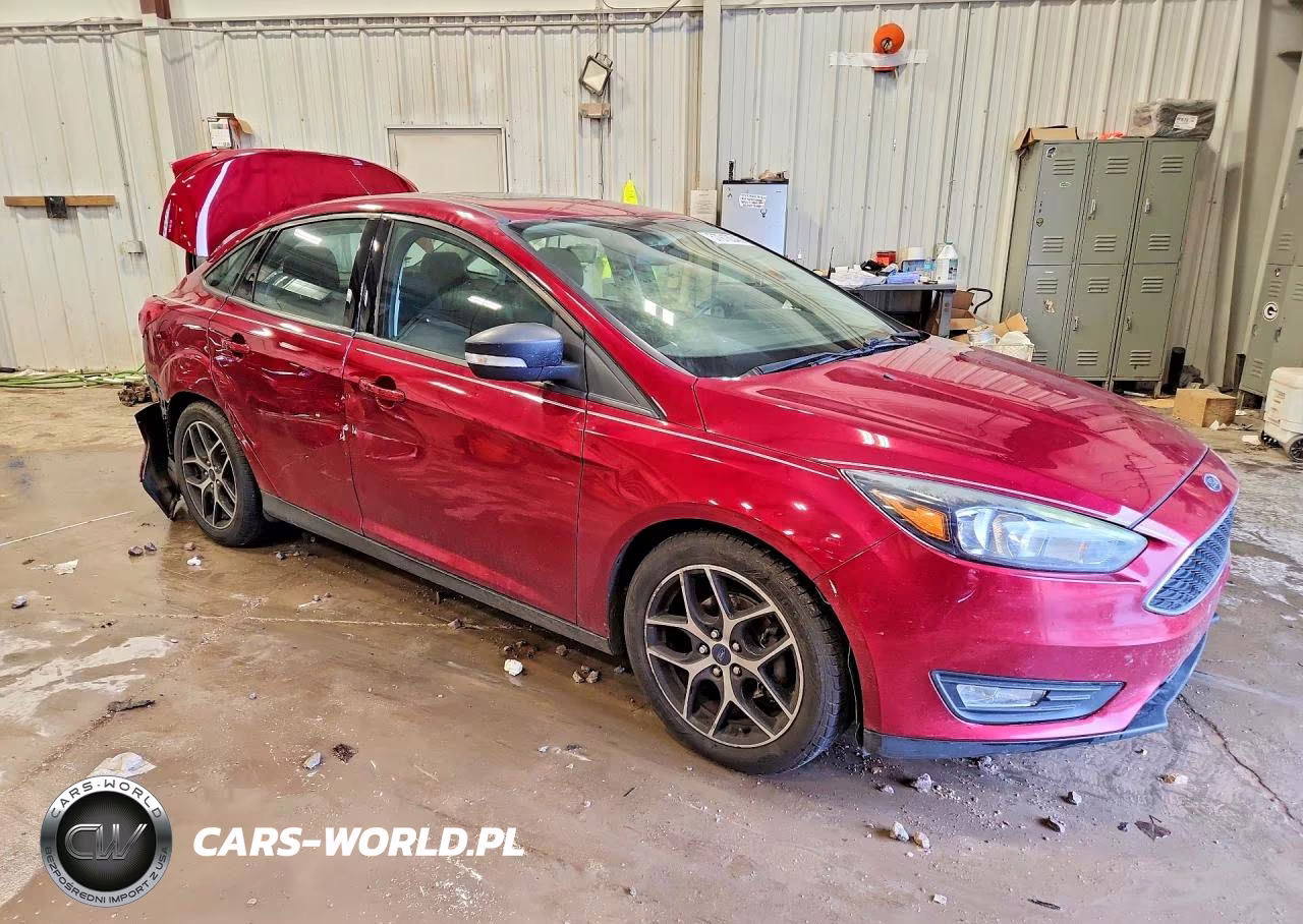 2017 Ford Focus Sel VIN:1FADP3H29HL221052 - 4