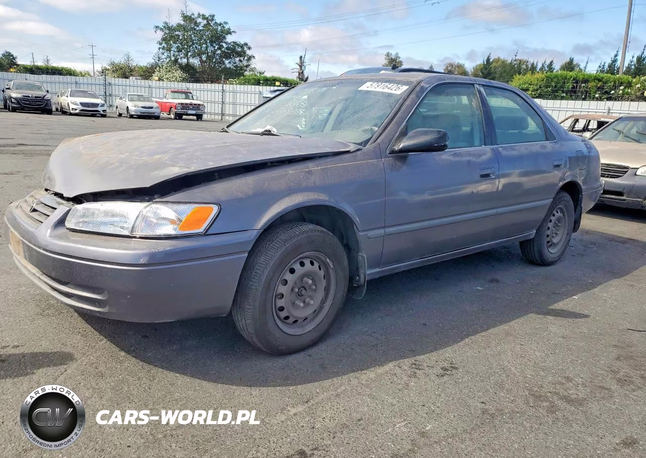 1999 Toyota Camry Le
