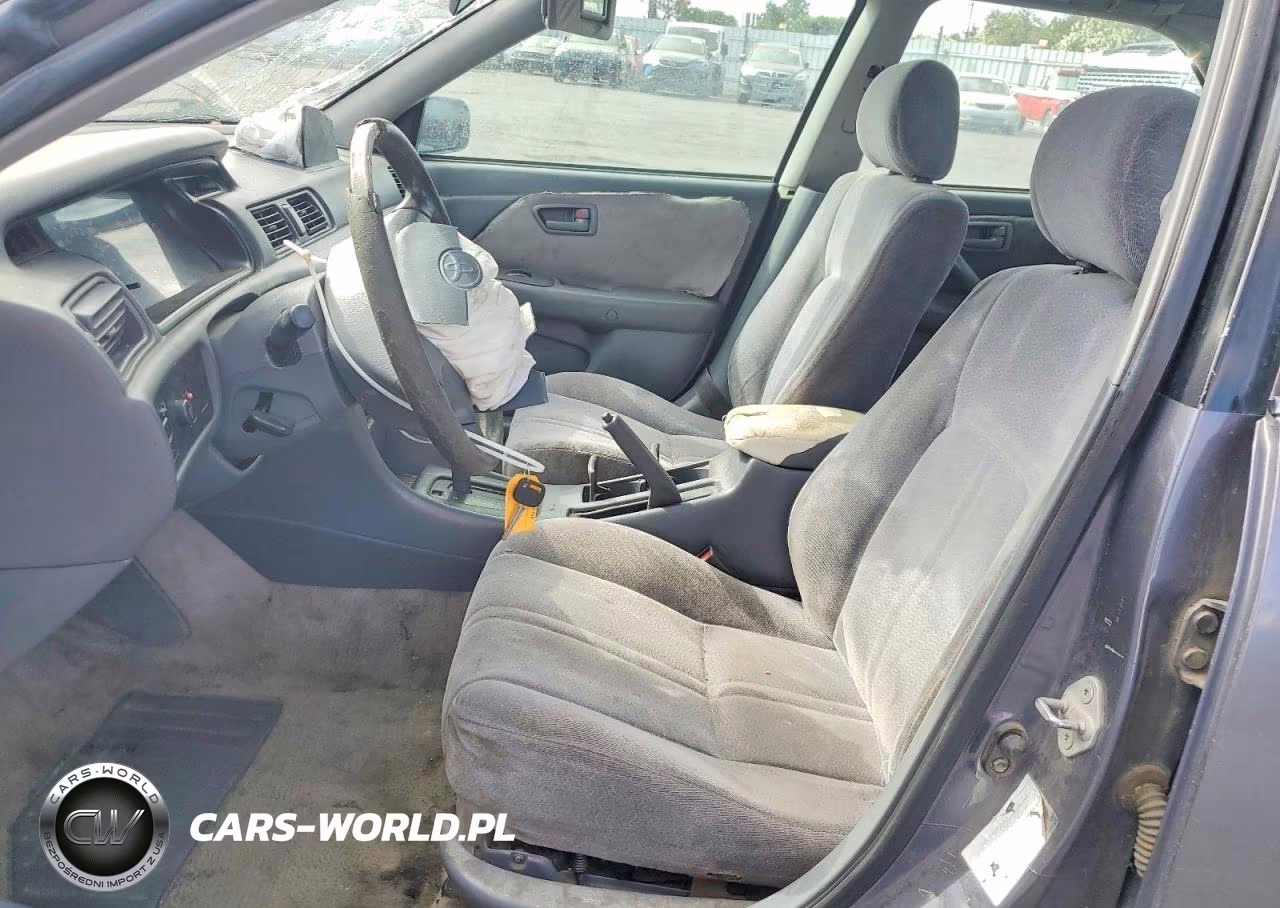 1999 Toyota Camry Le VIN:JT2BG22KXX0308519 - 7