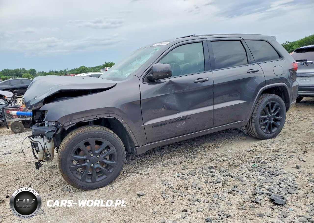 2020 Jeep Grand Cherokee Laredo