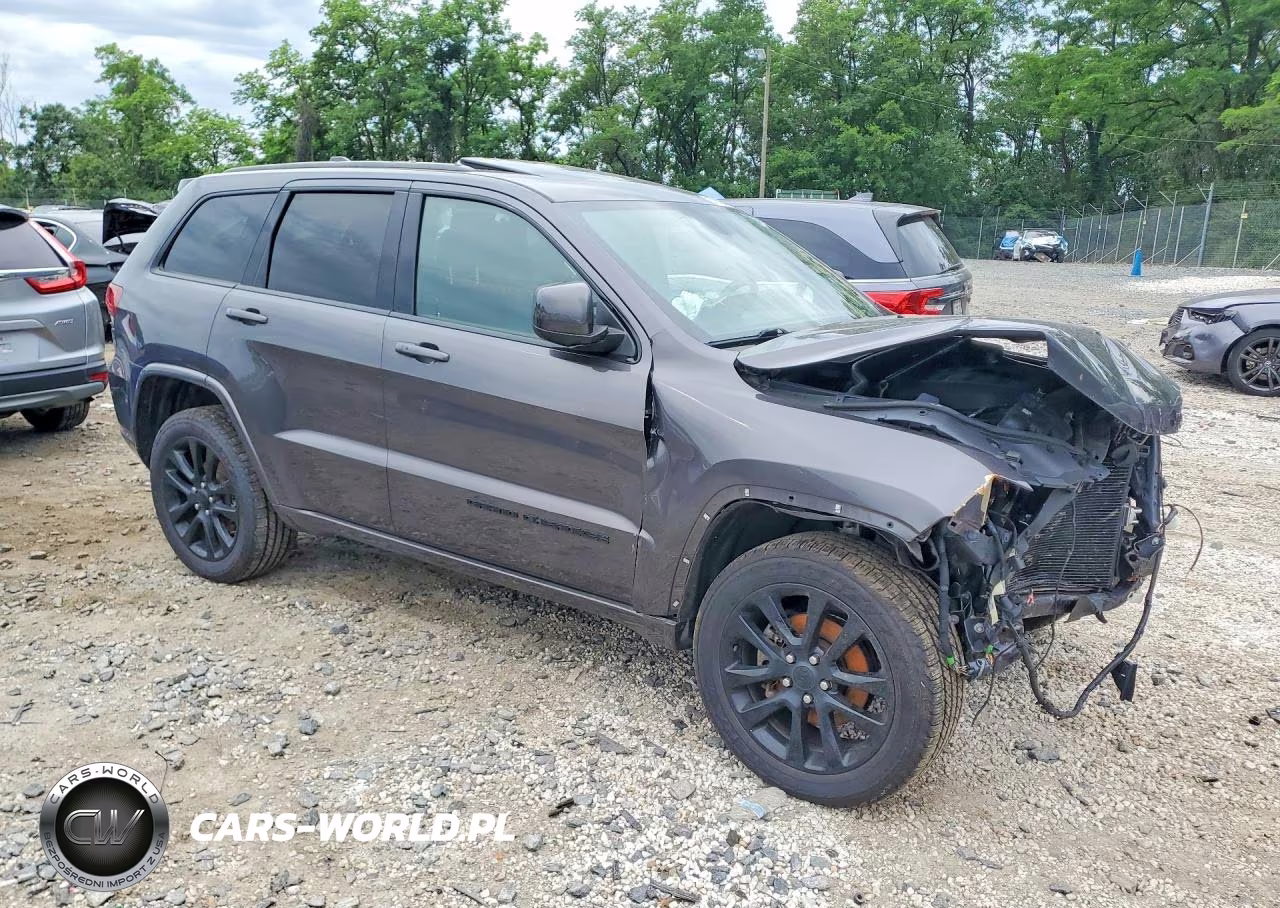 2020 Jeep Grand Cherokee Laredo VIN:1C4RJFAG2LC111414 - 4