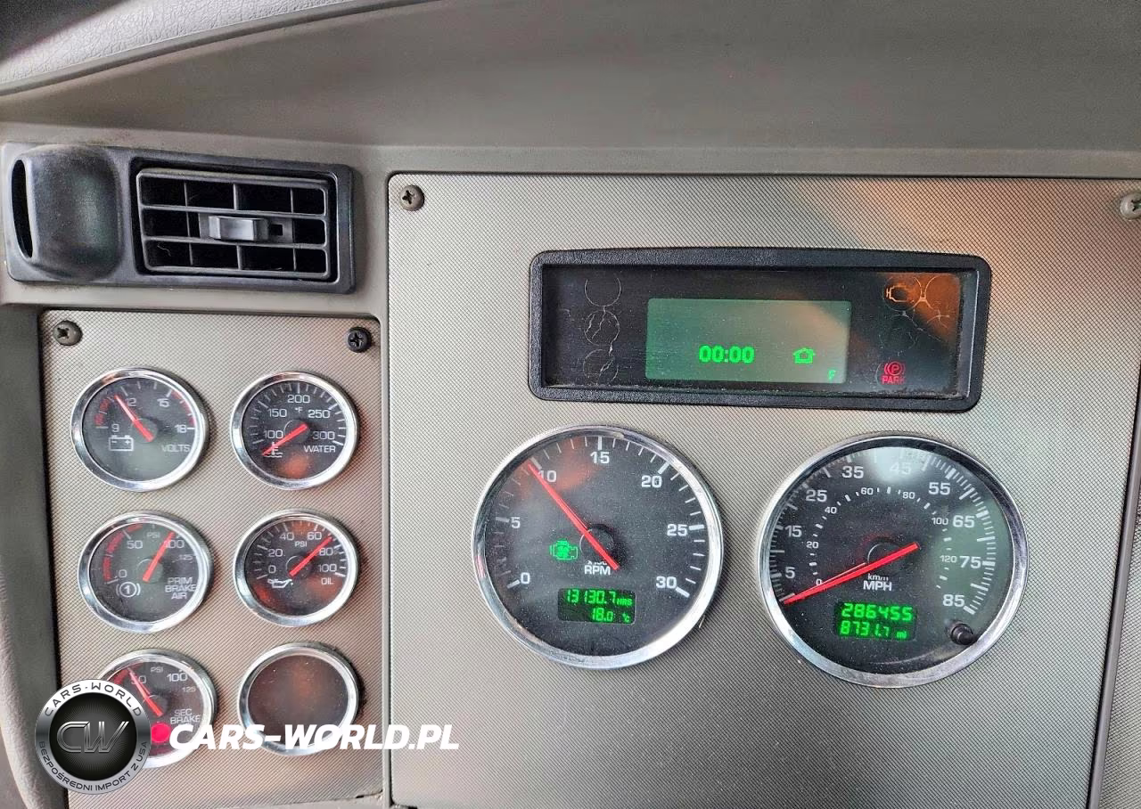 2016 Kenworth T330 Semi Truck VIN:2XKHAJ8X9GM497199 - 8