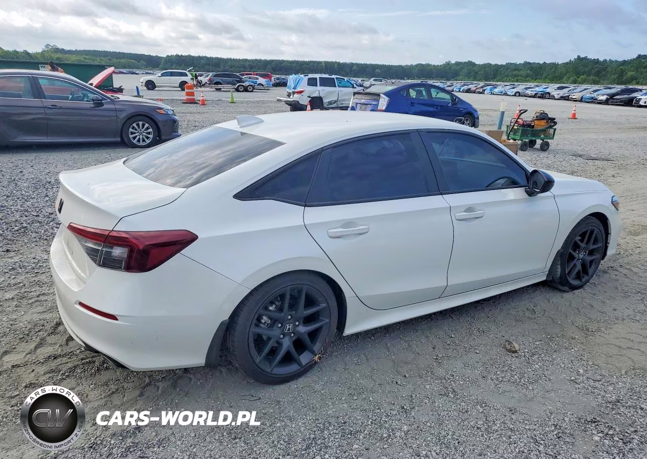 2025 Honda Civic Sport VIN:2HGFE2F54SH569024 - 3