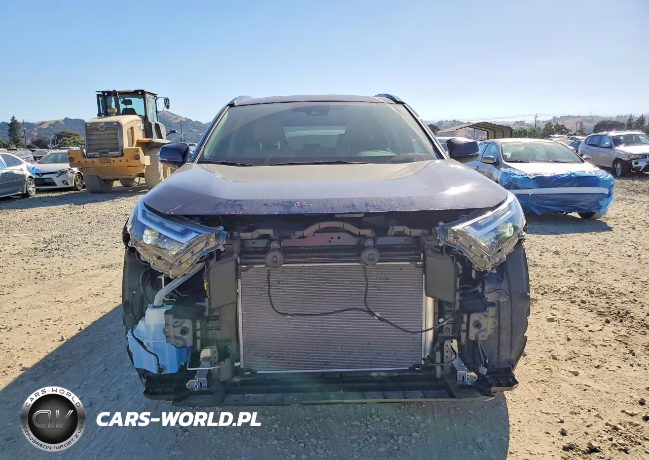 2025 Toyota Rav4 Xle VIN:JTMP1RFV0SD116152 - 5