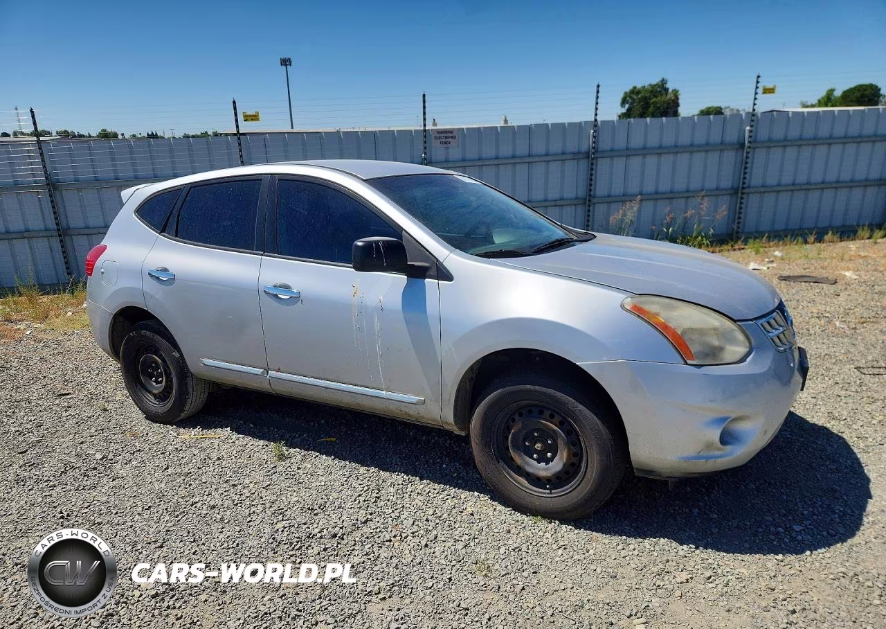2013 Nissan Rogue S VIN:JN8AS5MV6DW603723 - 4