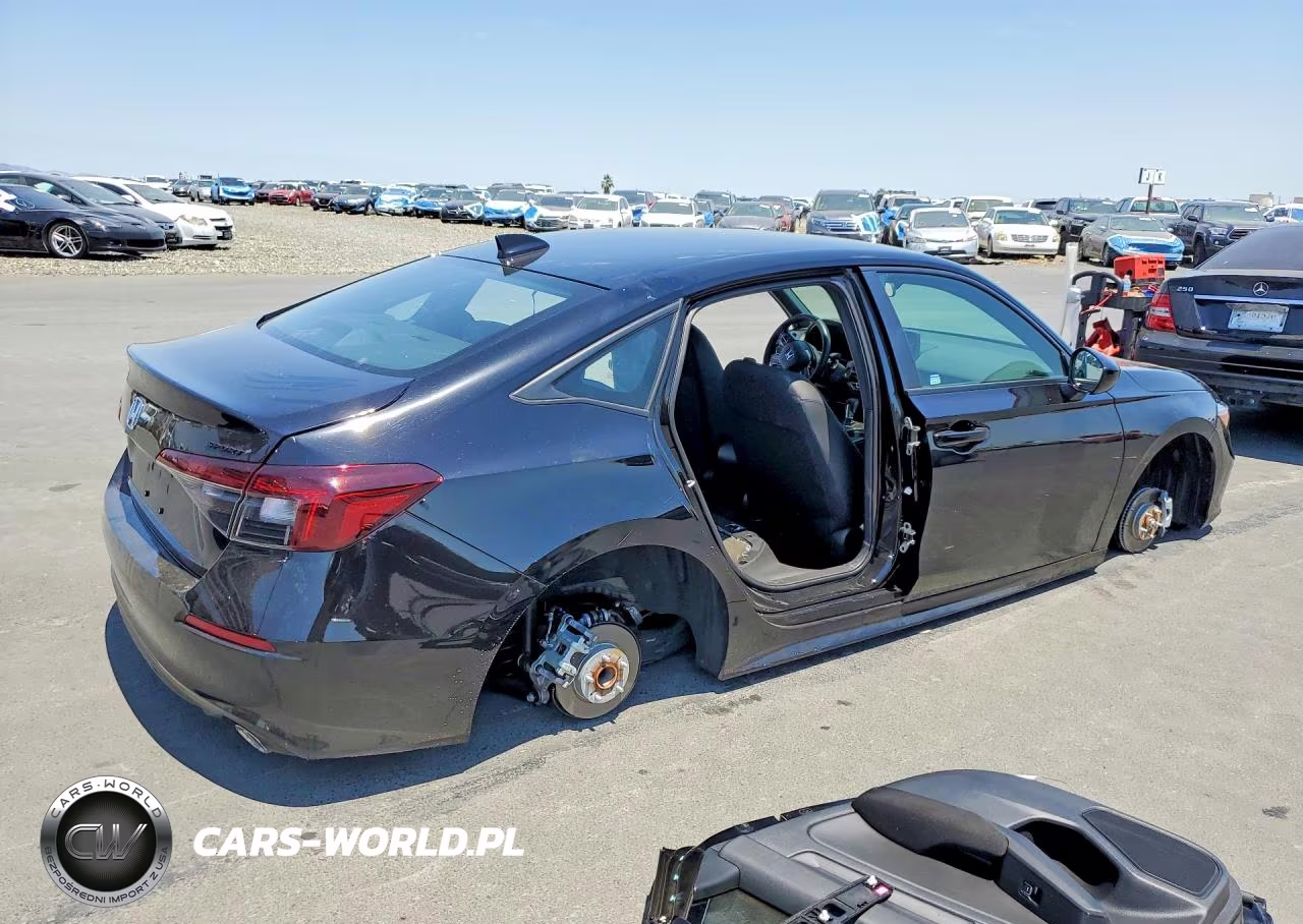 2026 Honda Civic Sport VIN:2HGFE2F52TH554118 - 3