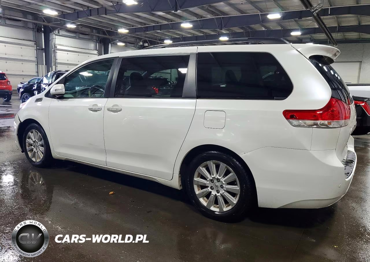 2013 Toyota Sienna Limited 7-Passenger VIN:5TDYK3DC7DS311379 - 2