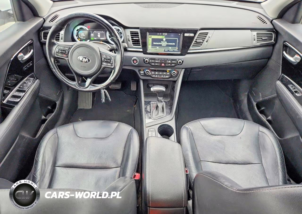 2018 Kia Niro Touring VIN:KNDCE3LC9J5175759 - 8