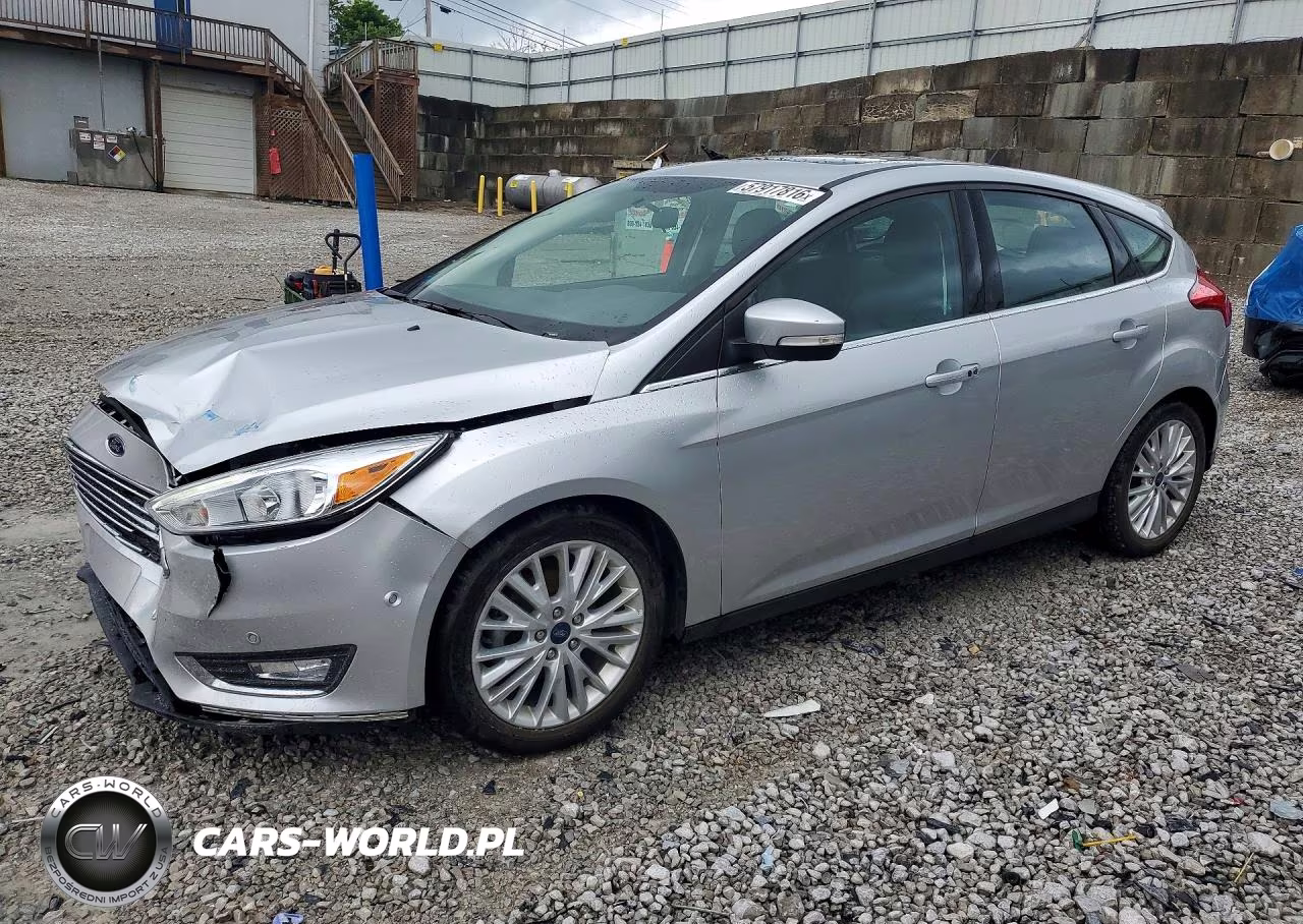 2017 Ford Focus Titanium – zdjęcie 1 z 12