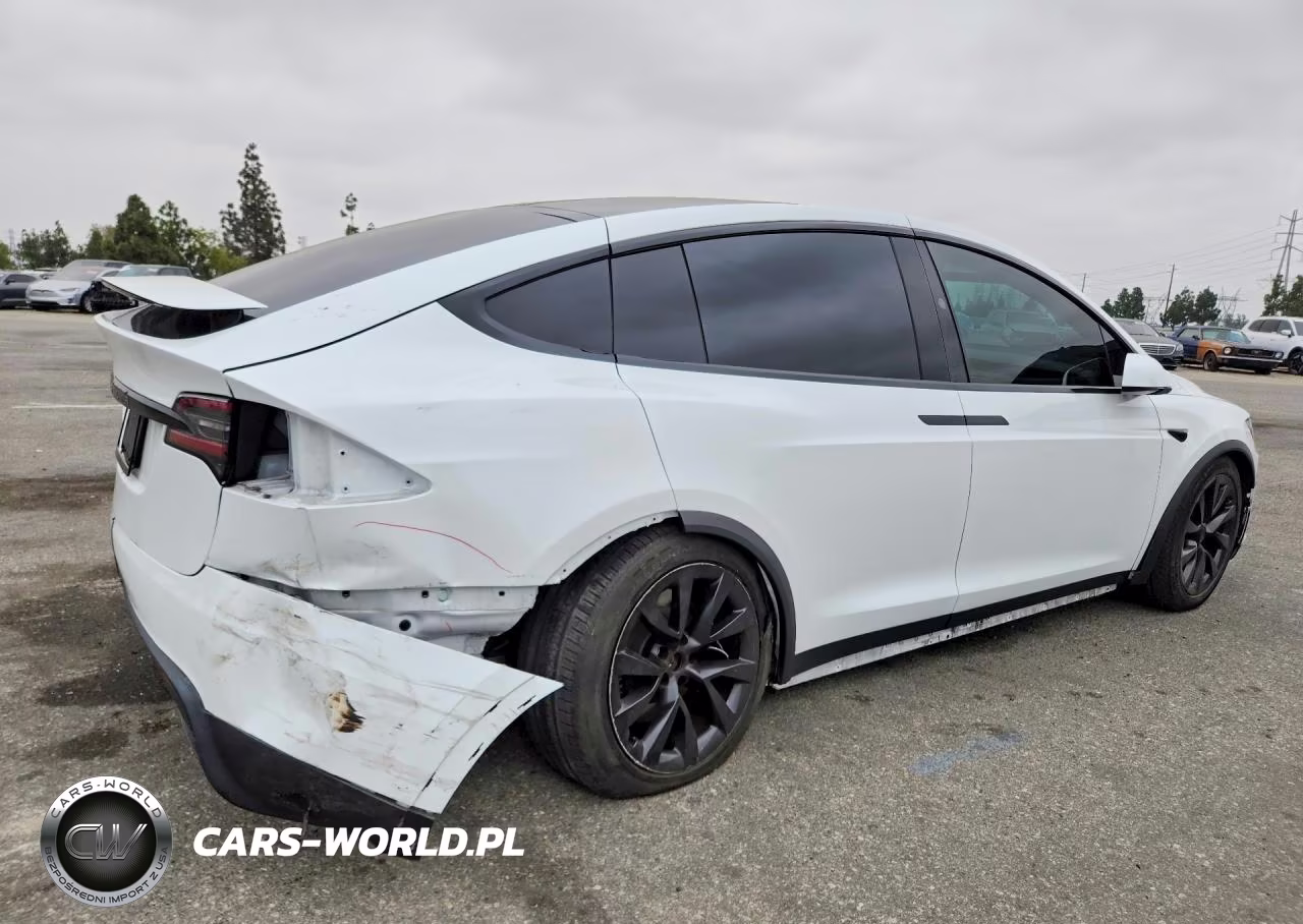 2023 Tesla Model X VIN:7SAXCDE52PF403526 - 3