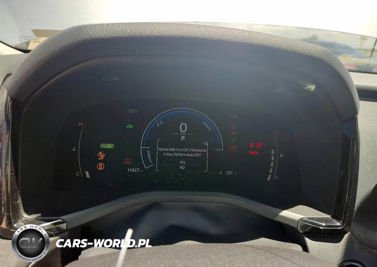 2026 Toyota Camry Le VIN:4T1DAACK5TU696025 - 9
