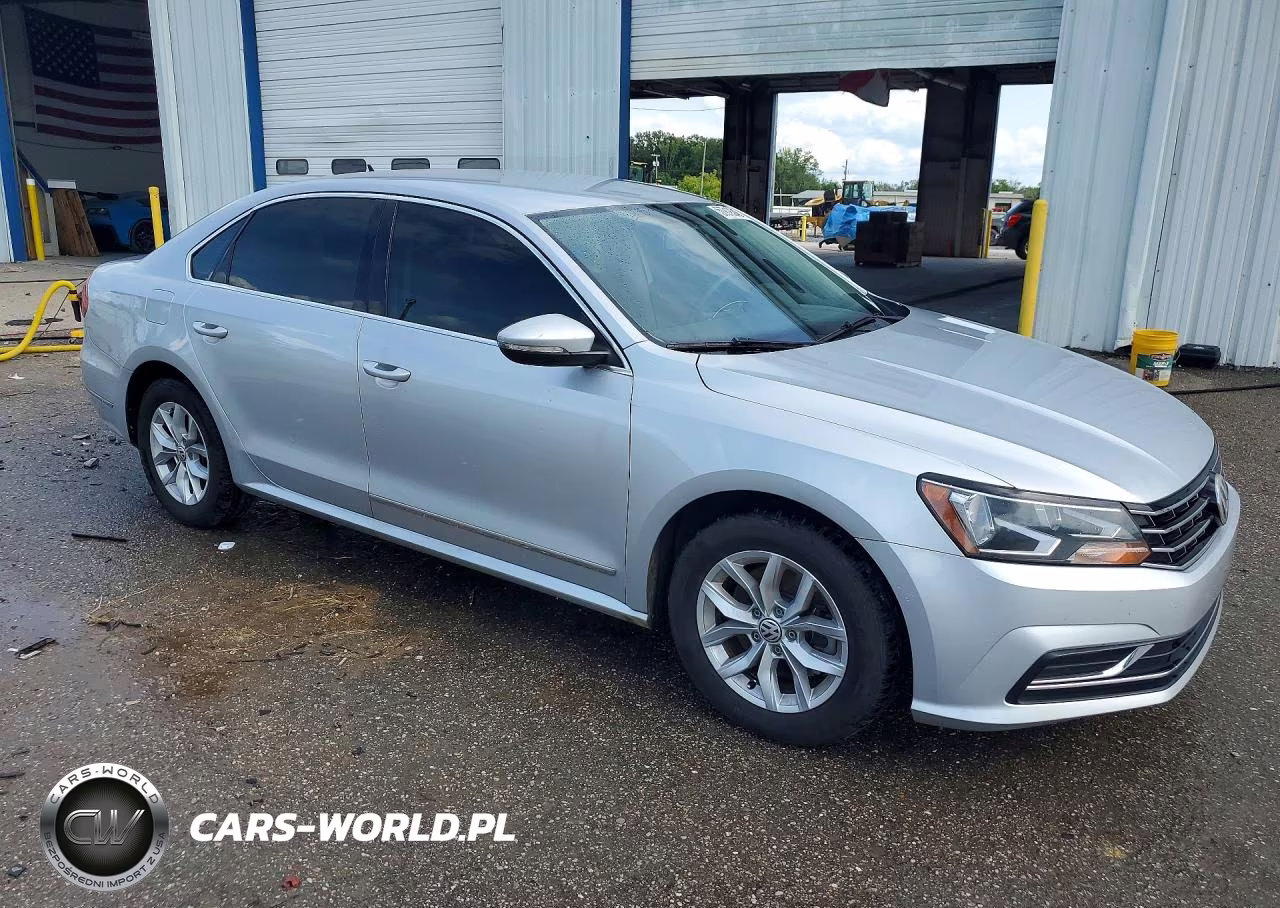 2017 Volkswagen Passat S VIN:1VWAT7A38HC058765 - 4